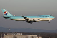 HL7438 @ LOWW - KAL [KE] Korean Air - by Delta Kilo