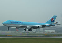 HL7602 @ LOWW - Korean Air Boeing 747 - by Thomas Ranner