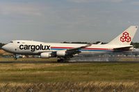 LX-KCV @ ELLX - touchdown - by Friedrich Becker