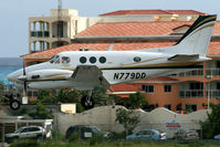 N799DD @ SXM - visitor