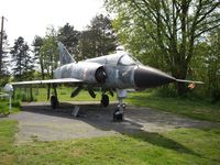 573 - on display at Warluis - by juju777