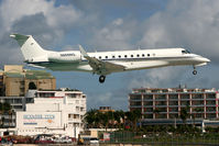 N605WG @ SXM - visitor