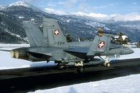 J-5014 @ LSMM - Wiederholungskurs 2007: after many years traveling to Switzerland we finally got our snowy pictures...