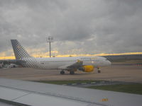 EC-HHA @ LFPO - Airbus A320-214