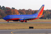 N937WN @ ORF - Southwest Airlines N937WN (FLT SWA661) rolling out on RWY 5 after arrival from Chicago Midway Int'l (KMDW).