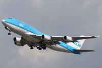 PH-BFB @ EHAM - . - by Martin Flock