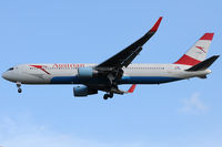 OE-LAE @ VIE - Austrian Airlines - by Chris Jilli