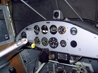 PH-NFH @ EHLE - Instrumentpanel - by John Oldenbeuving