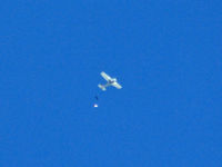 HA-DIJ @ LRCL - While lancing one man/woman [EOS 450D / Tamrom 70-300 Maximum Zoom+Crop]