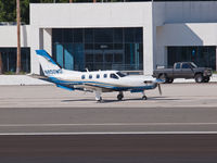 N850WD @ KSMO - N850WD taxiing - by Torsten Hoff