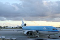 PH-KCC @ TNCM - KLM PH-KCC park at the gates at TNCM - by Daniel Jef