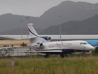 C-FAWZ @ TNCM - Dassault Falcon F7X Parking on Prinses Juliana Airport st Maarten - by Willem Goebel