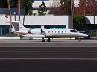 N354CL @ KSMO - N354CL taxiing - by Torsten Hoff