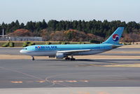 HL7242 @ NRT - Tokyo Narita - by metricbolt