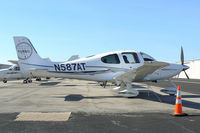 N587AT @ GKY - At Arlington Municipal - TX
