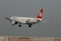 TC-JMH @ EBBR - Flight TK1937 is descending to RWY 25L