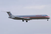 N7519A @ DFW - American Airlines landing at DFW Airport - TX