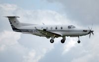 HB-FPL @ ELLX - at lux - by Volker Hilpert