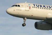 TC-JPI @ EBBR - Arrival of flight TK1937 to RWY 25L