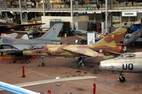 100 - 33-LA.Preserved Brussels Air Museum. - by Robert Roggeman