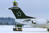 D-AGPH @ EDDR - de-icing prior departure - by Friedrich Becker