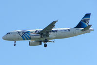 SU-GCL @ HEBL - Egyptair 1992 Airbus Industies A320-212, c/n: 322 on approach to Abu Simbel