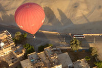 UNKNOWN - Egyptian Balloon over Luxor West Bank SU-280