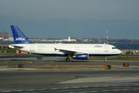 N535JB @ KLGA - A320