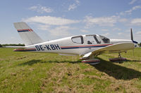 SE-KBH @ ESSP - At EAA FlyIn - by Roger Andreasson