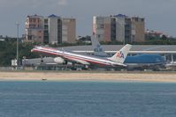 N628AA @ TNCM - American airlinse N628AA departing TNCM runway 28