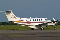 OO-ASL @ EBAW - Beech B200C Super King Air [BL-49] Antwerp-Deurne~OO 11/08/2010. - by Ray Barber