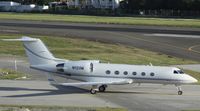 N12UM @ TNCM - N12UM taxing for take off at TNCM - by Daniel Jef