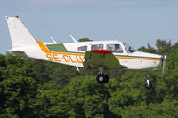 SE-GLU @ ESSB - SAS Flygklubb