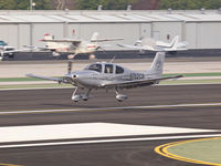 N762CR @ KSMO - N762CR arriving on RWY 21 - by Torsten Hoff