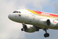 EC-KBX @ EBBR - Arrival of flight IB3216 to RWY 25L - by Daniel Vanderauwera
