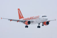 G-EZIG @ LOWS - SZG Winter 10/11 - by Peter Pabel