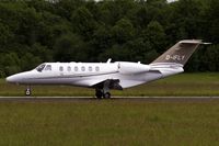 D-IFLY @ ETNL - decelerating after touchdown - by Friedrich Becker