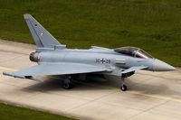 30 09 @ ETNL - taxying to the active - by Friedrich Becker
