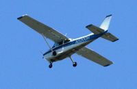 N5200H - While operating on or above Forest Lake, MN