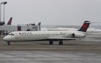 N918DL @ KMSP - MD-88 - by Mark Pasqualino