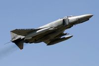 38 67 @ ETNT - low approach - by Friedrich Becker