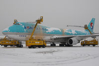HL7437 @ LOWW - Korean Air Boeing 747-400 - by Dietmar Schreiber - VAP