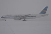 B-2072 @ LOWW - China Southern Boeing 777-200 - by Dietmar Schreiber - VAP