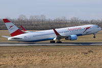 OE-LAY @ VIE - Almost a tailstrike