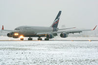 RA-96010 @ LOWS - Wintercharter @ LOWS - by Jan Ittensammer