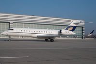 OE-IRP @ LOWW - Globalexpress Amira Air