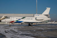 VP-CGB @ LOWW - Falcon 900