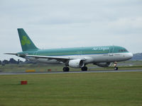 EI-EDS @ EGPH - Aer lingus A320 Powers down runway 24 bound for DUB - by Mike stanners