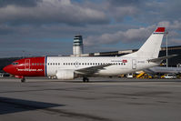 LN-KKG @ LOWW - Norwegian Boeing 737-300 - by Dietmar Schreiber - VAP