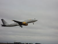 EC-ICS @ LFPO - Airbus A320-211